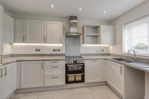 11 Leeveson Drive-6.jpg