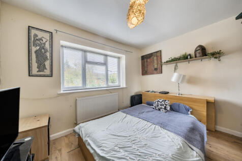 1369454-7-68f2482...