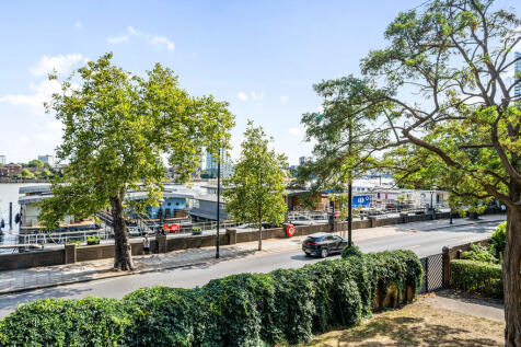 1 Blantyre Walk, ...