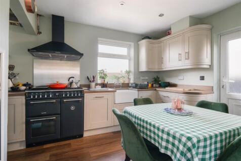 Kitchen-2.jpg