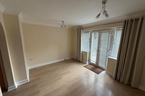 Lakeside Mews, Doncaster, DN8 photo 3