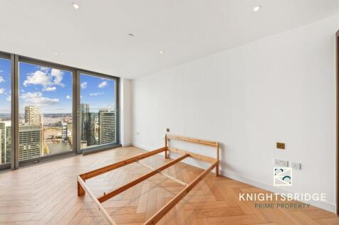 60 12 40 Landmark Square (10).jpg