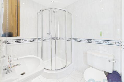 CAM04024G0-PR0030-STILL021