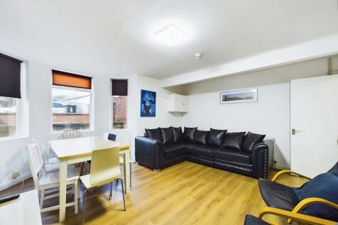 Queens Road, Hyde Park, Leeds, West Yorkshire, LS6 photo 5