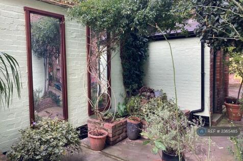Communal Garden 3of3