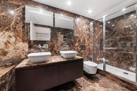 En Suite Bathroom