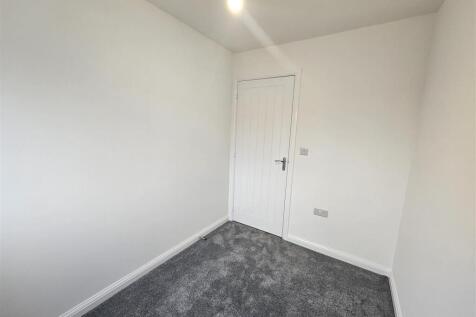 20 Essex Way - Bedroom 3