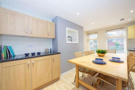 11 Headingley Mount, Headingley, Leeds, LS6 3EL photo 4