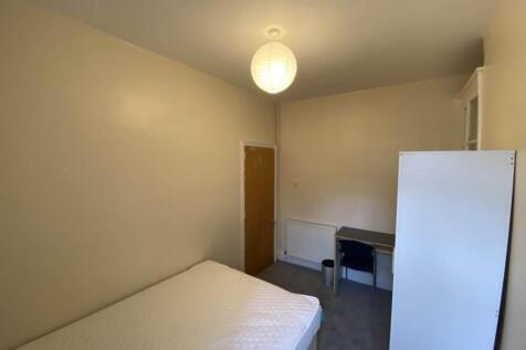 North Road, Cathays,  photo 4