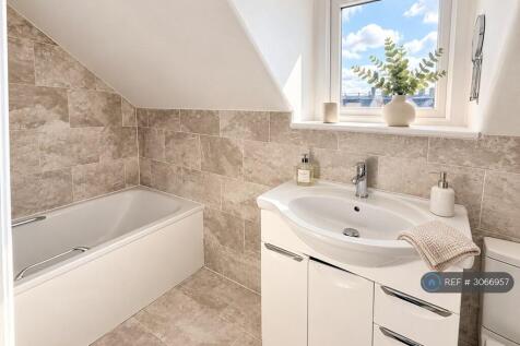 Boston Park Road, Brentford, TW8 photo 5