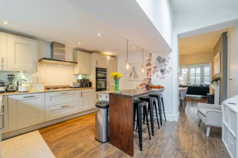 EweMove Harrogate Kitchen