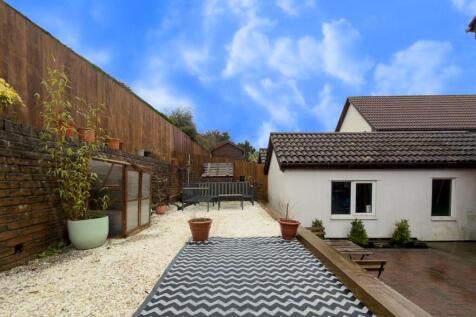 7 Coed Y Canddo Road 4.jpg