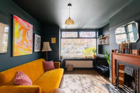 1O2RHD - Living Room D.jpg