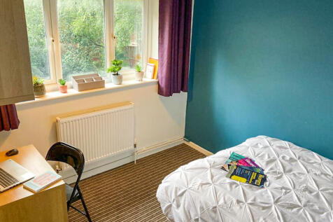 UFM Bedroom