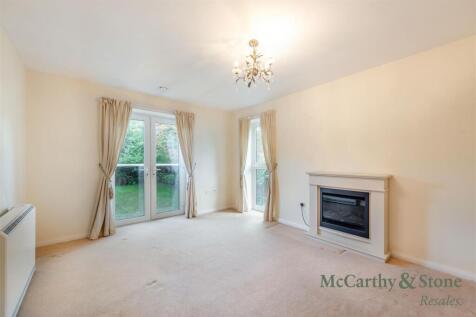 8707001-interior17.jpg