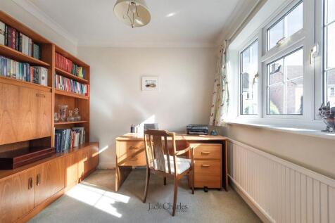 11 Allington Drive, TN10 4HH 002.jpg