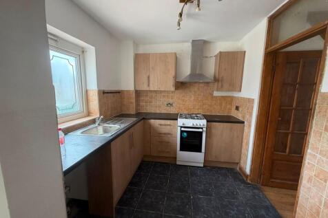 Stonehouse Crescent, Wednesbury, WS10 photo 3