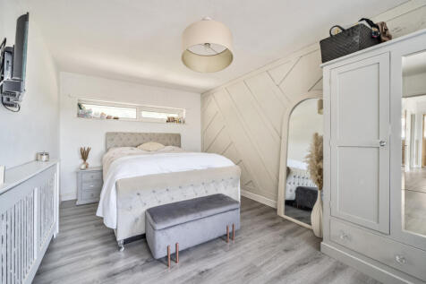 1336884-10-68a883...