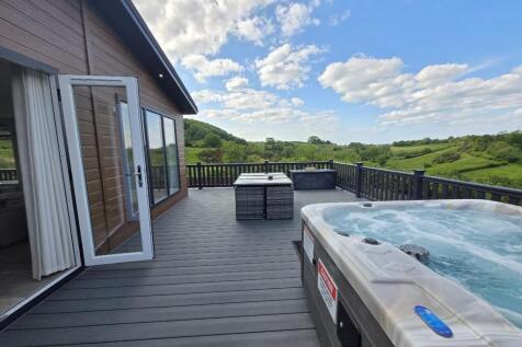 Hot tub.jpg
