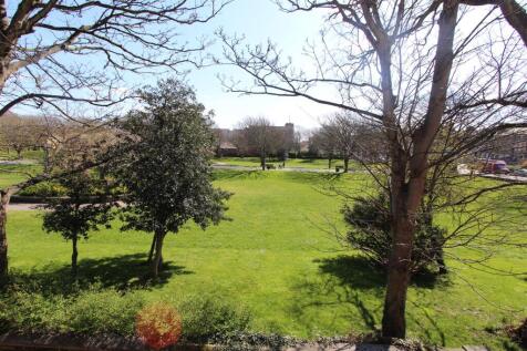 Clifton Drive North, 355 - Park.jpg