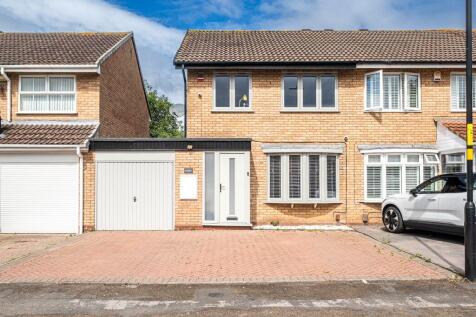 Sutton Coldfield, B76 - property photo