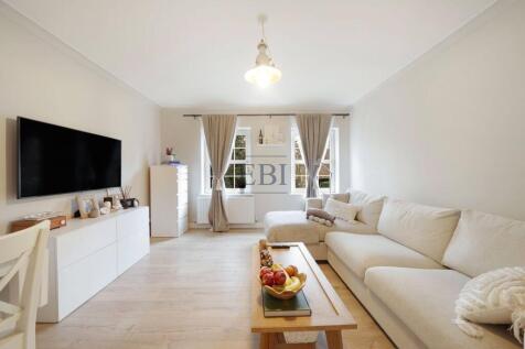 London, E14 - property photo