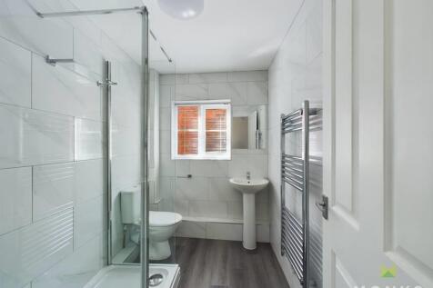 Shower Room.jpg