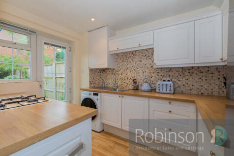 15 Lyneham Gardens-7