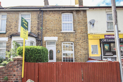 SPACIOUS 2 BEDROOM TERRACE HOME WITH PRIVATE GARD