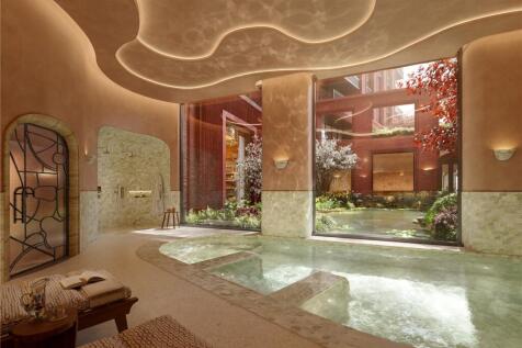 3 bed, 2 bath Apartment in London - Photo 19