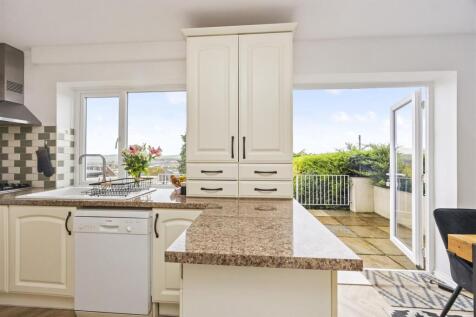 117 CARDEN HILL (9).JPG