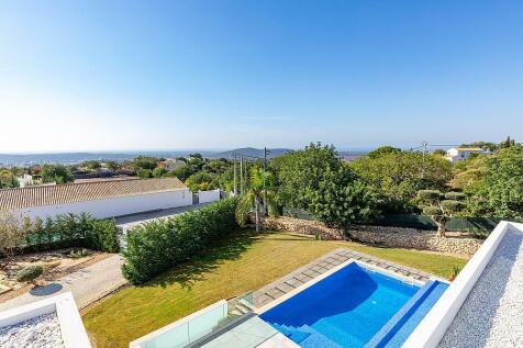 Sea View Property for sale in Loule