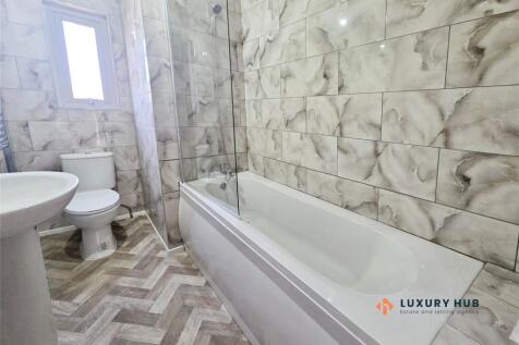 Droylsden Road, Audenshaw, Manchester, M34 photo 5