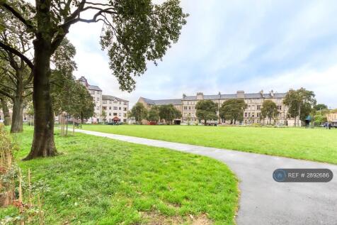 Communal Green Park Outside The Flat