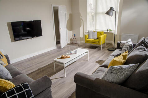 7-bed house on Rydal Road, Lancaster, £4,884/mo