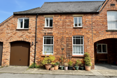2 bedroom End Terrace for sale