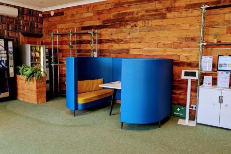 Serviced Office to rent Image 9