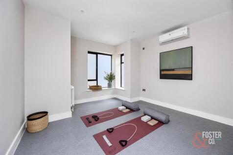 Withdean Road, 28-030.jpg