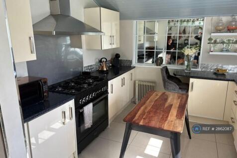 Edge Lane Drive, Liverpool, L13 photo 5