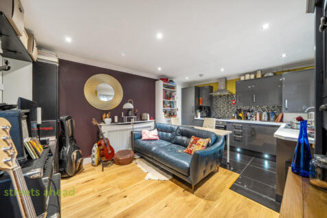 03dd1225-048b-4d0...