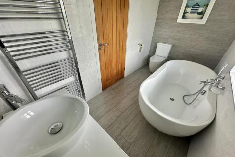 Bramleys Estate Agents - Abbey Close - Mirfield  (