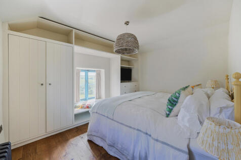 1298221-80-682df8...