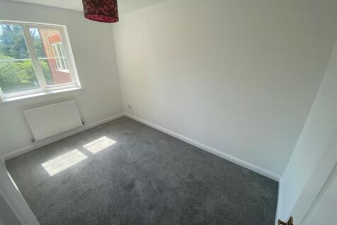 bed 2.jpg