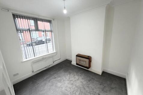 Norfolk Street, Barrow-In-Furness, LA14 photo 5