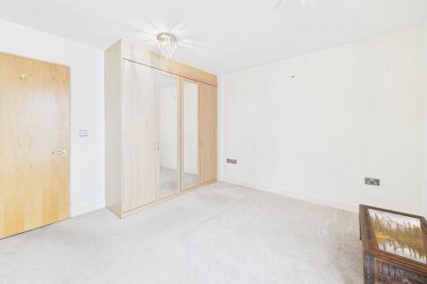 CAM02854G0-PR0445...