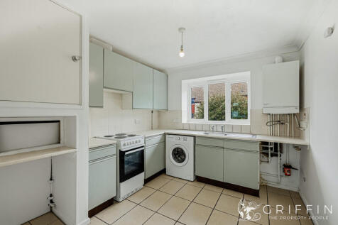 Teviot Avenue, Aveley, RM15 photo 5