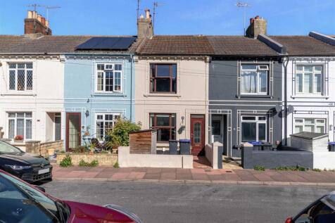 Worthing, BN11 - property photo