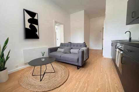 1 Bedroom Flat in BL1 1AW
