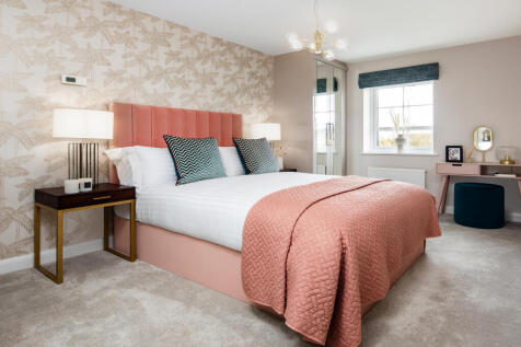 En suite main bedroom in the Maidstone 3 bedroom home