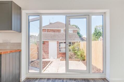Bendee Avenue, Little Neston, Neston photo 5